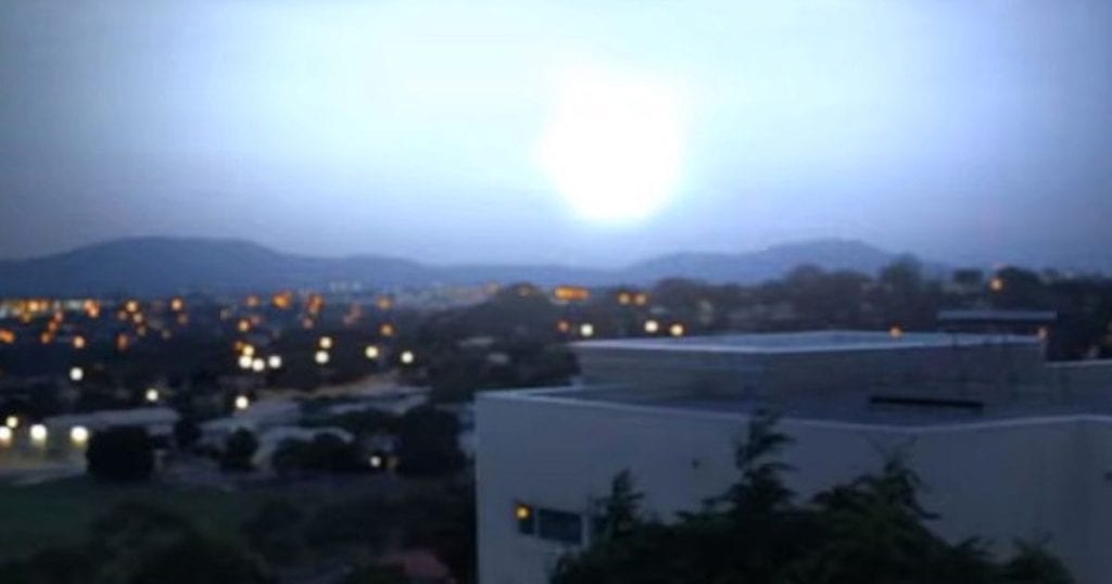 Mysterious-ball-of-lights-spotted-in-sky-in-Australia